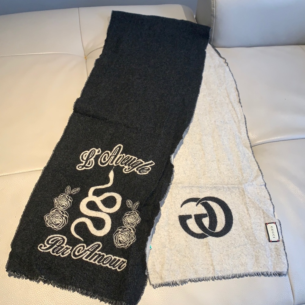 Gucci GG grey and black scarf winter unisex